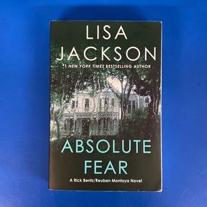 Absolute Fear (A Bentz/Montoya Novel) by Lisa Jackson (paperback)